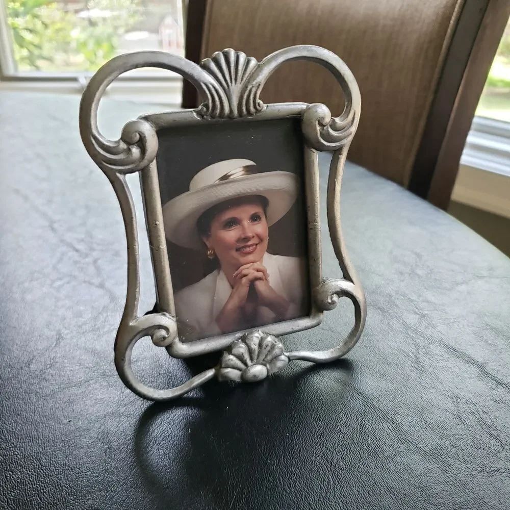 Metal Picture Frame - Picture 2 of 5